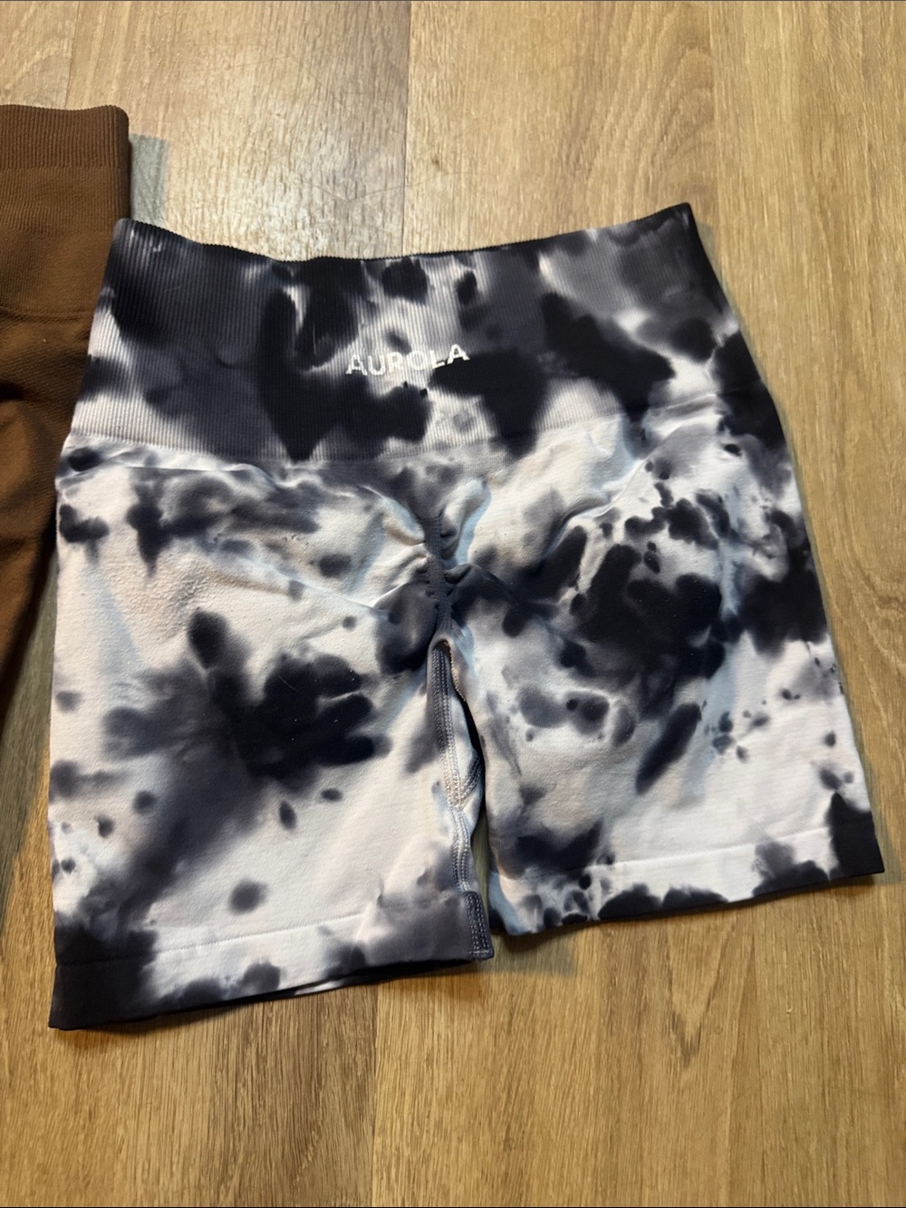 AuroLa Bike Shorts Duo - Chocolate Brown & Black/White Tie-Dye 2 pairs - Picture 2 of 6